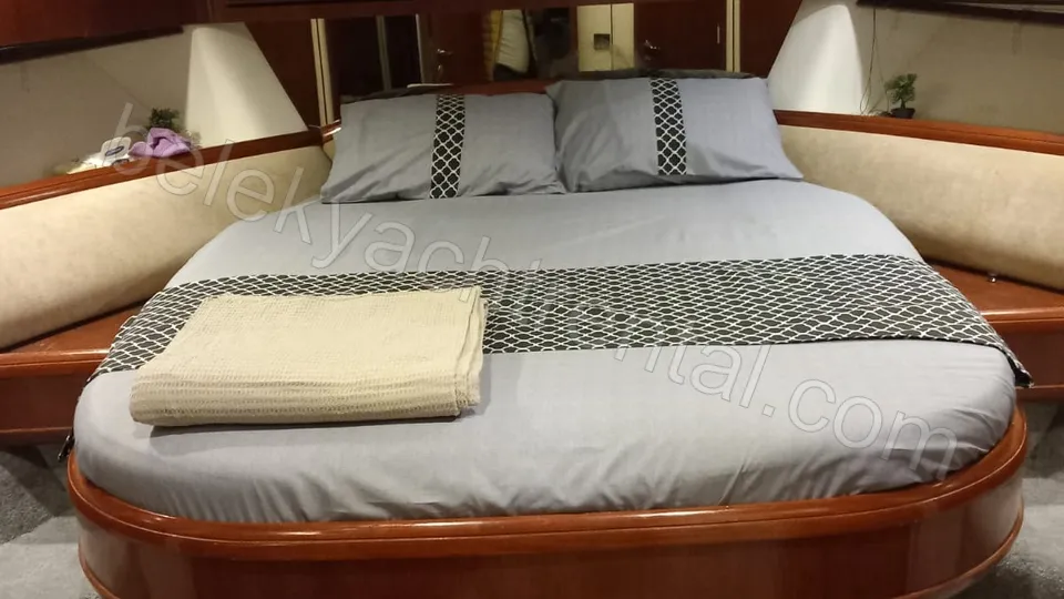 Moonlight Luxury photo 11