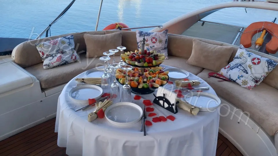 Moonlight Luxury photo 20