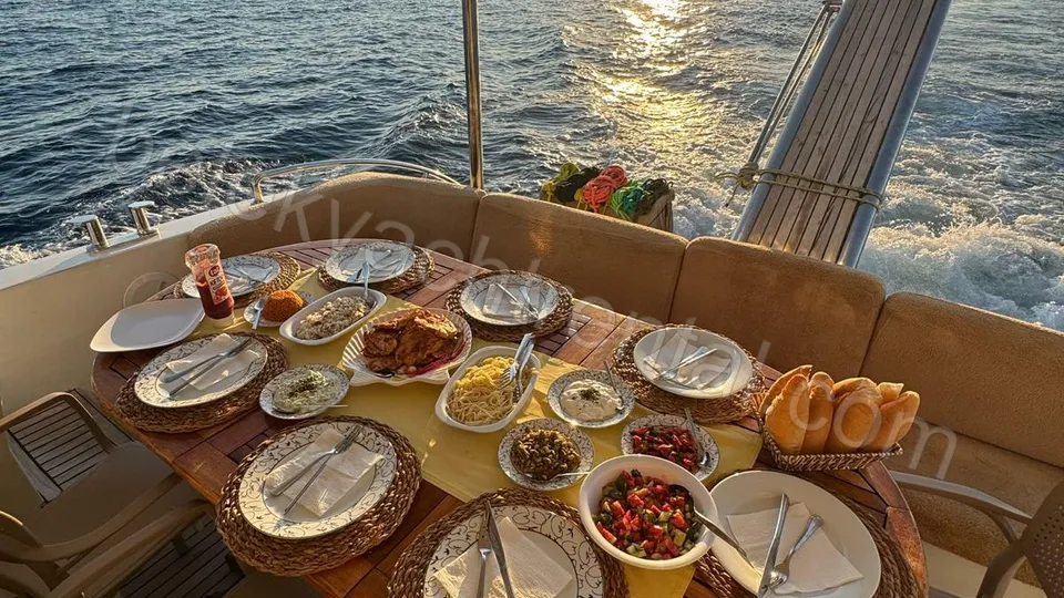 Apollo SS Luxury photo 12